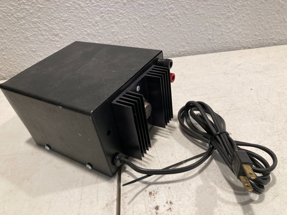 Thompson-CSF NPC 104R Regulated Power Supply ,