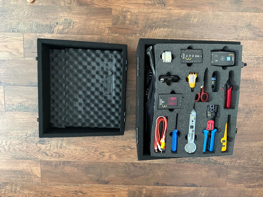 Portable internet phone installation and testing kit