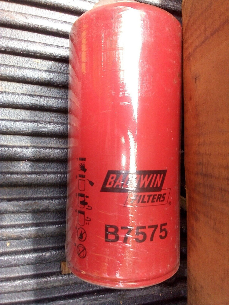 New Baldwin B7575 Spin-on Oil Filter Box of 2