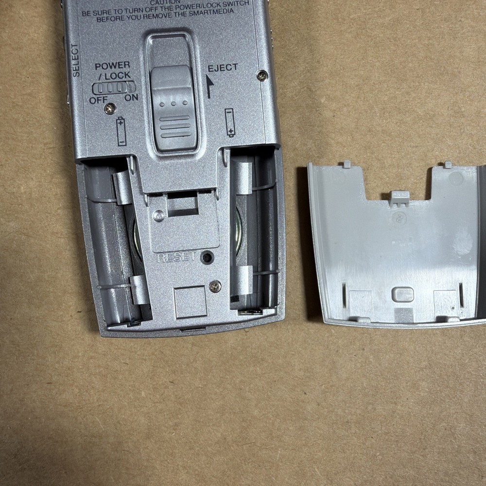 Olympus Digital Voice Recorder DS-3000 Handheld UNTESTED READ DESCRIPTION