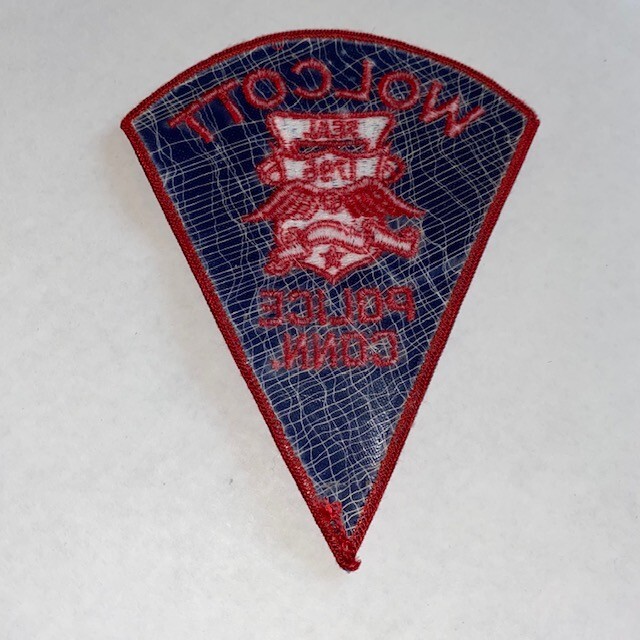 WOLCOTT, CONNECTICUT POLICE TRIANGLE SHOULDER PATCH CT