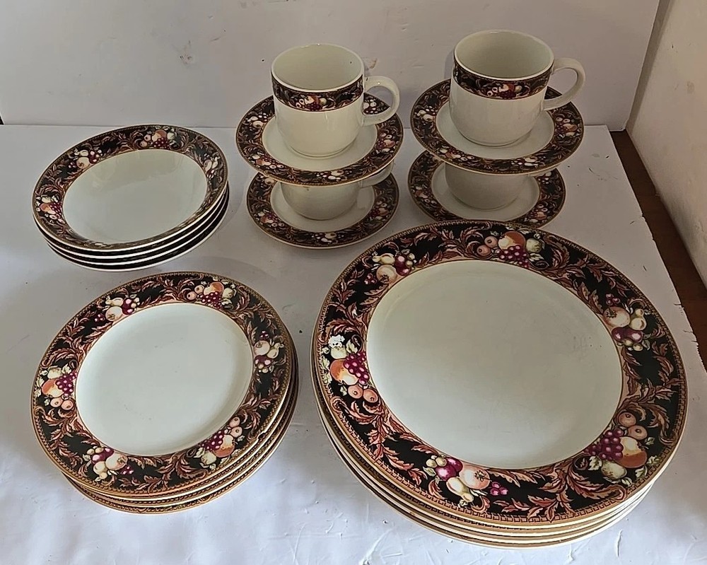 Vitromaster Avalon 20 Piece Dish Set For 4 Fruit Rim Design