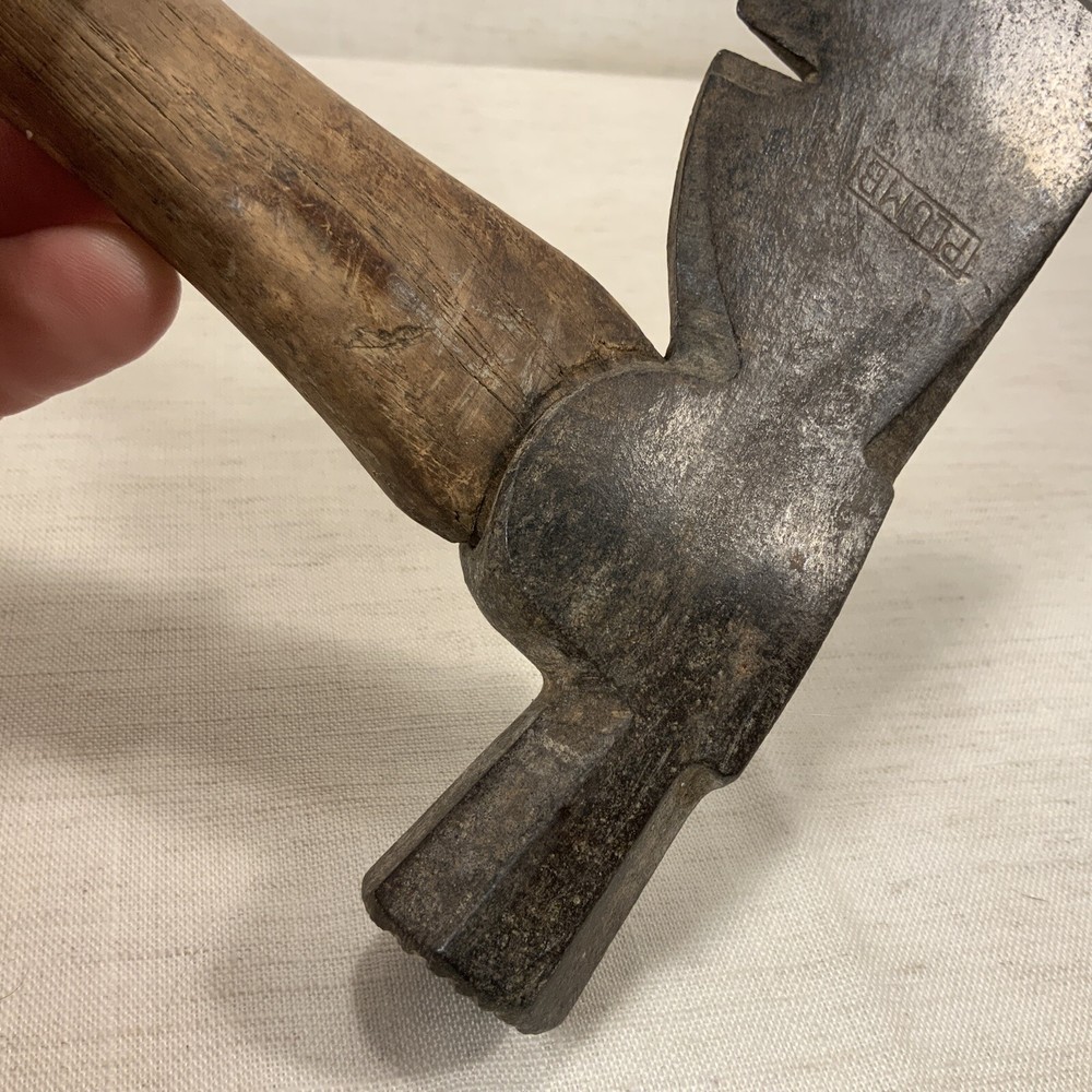 VINTAGE PLUMB CARPENTER'S HATCHET OCTAGONAL HAMMER w/ NAIL PULLER Tool