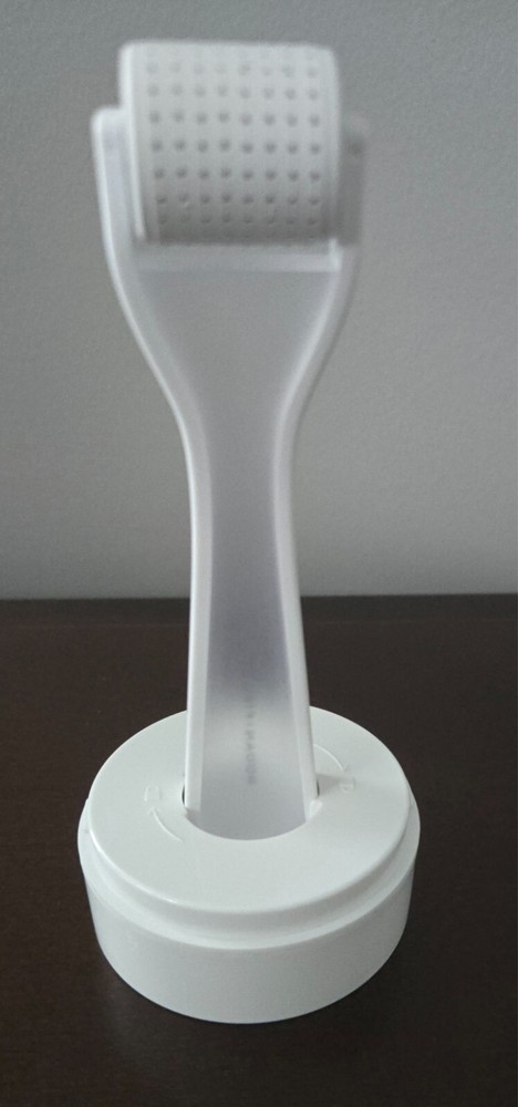 Rodan + Fields Micro-Exfoliating Derma Roller