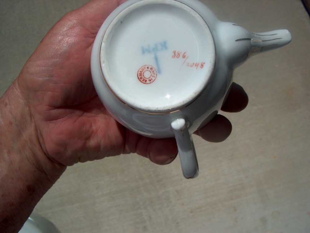 VINTAGE SICK CUP INVALID FEEDER GERMANY KPM
