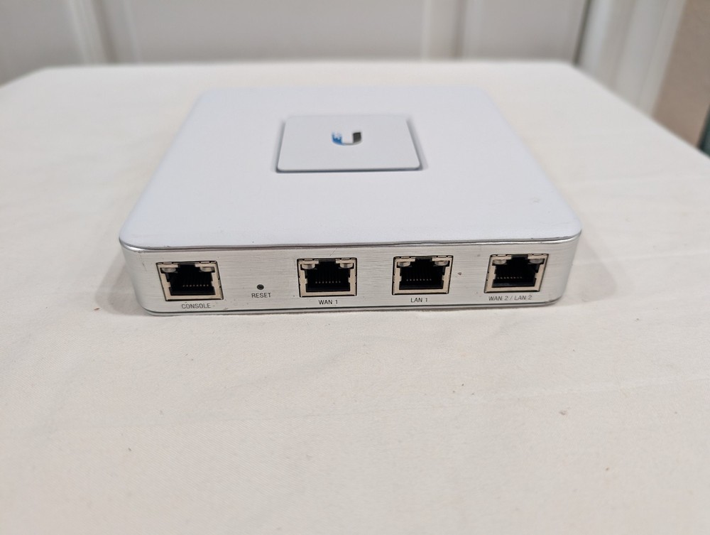 Ubiquiti UniFi Security Gateway (Model: USG)