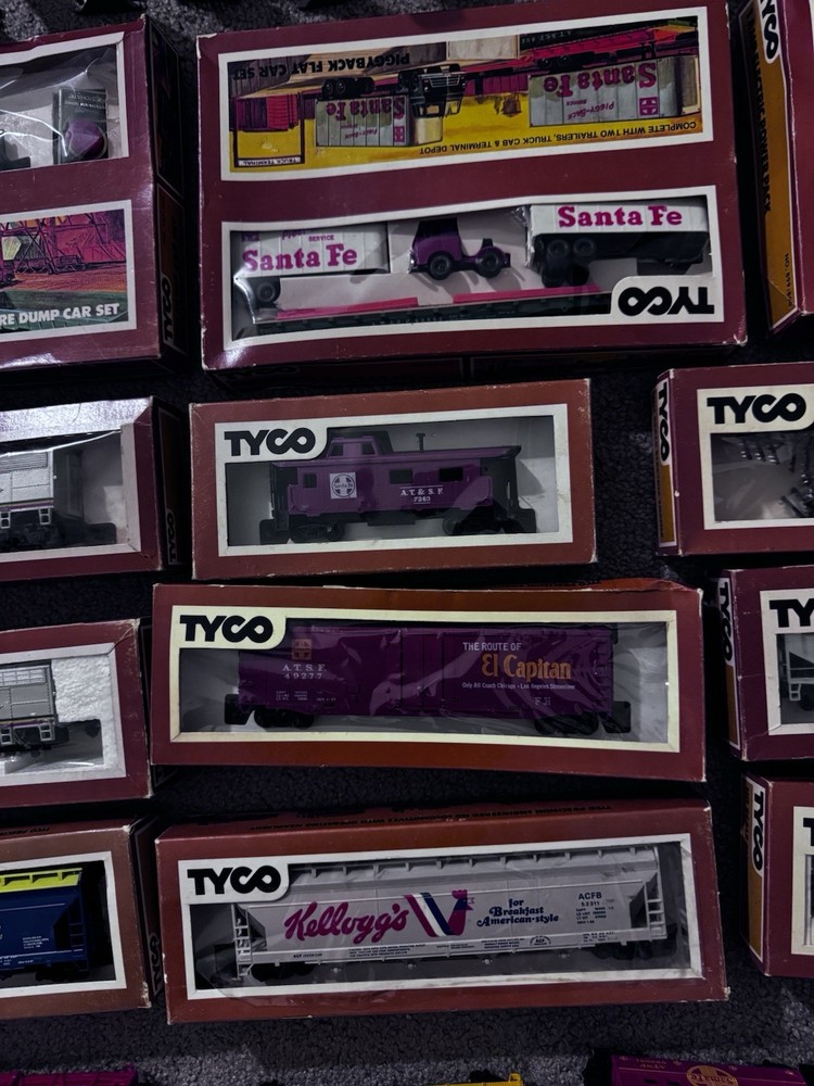 Tyco Vintage Electric Train Set In Original Box