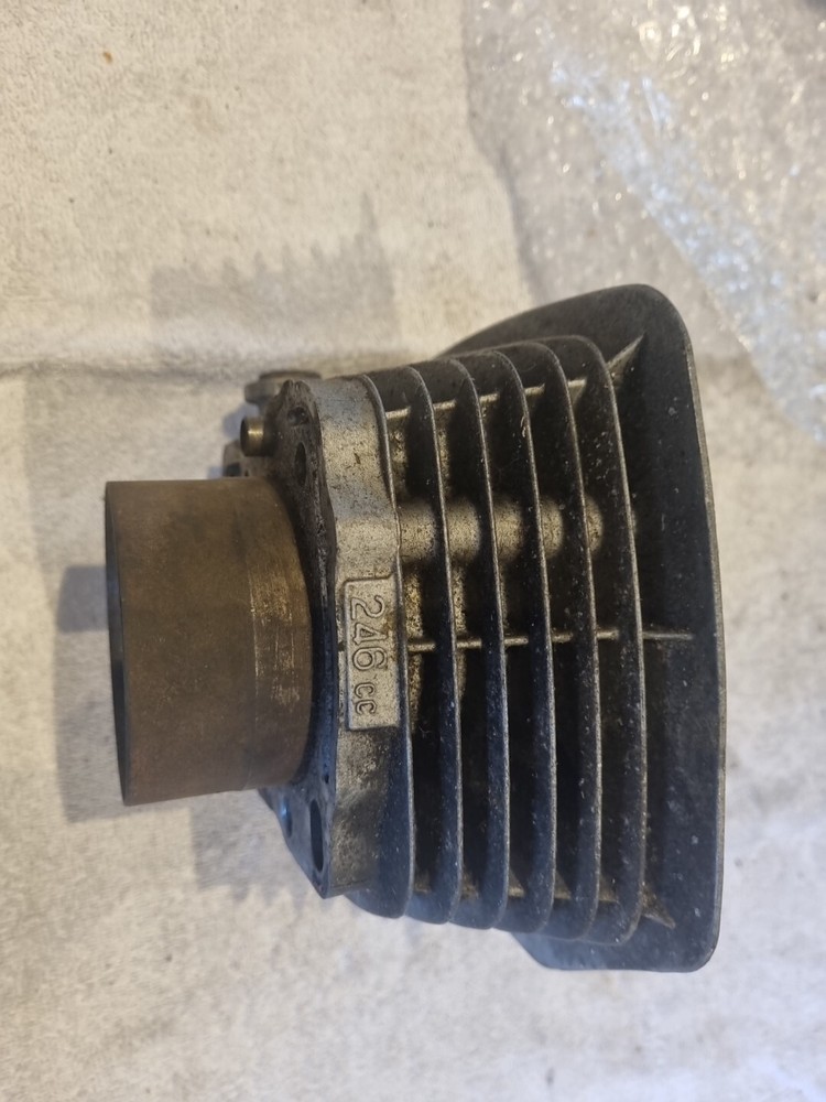 Kawasaki Z250 Cylinder