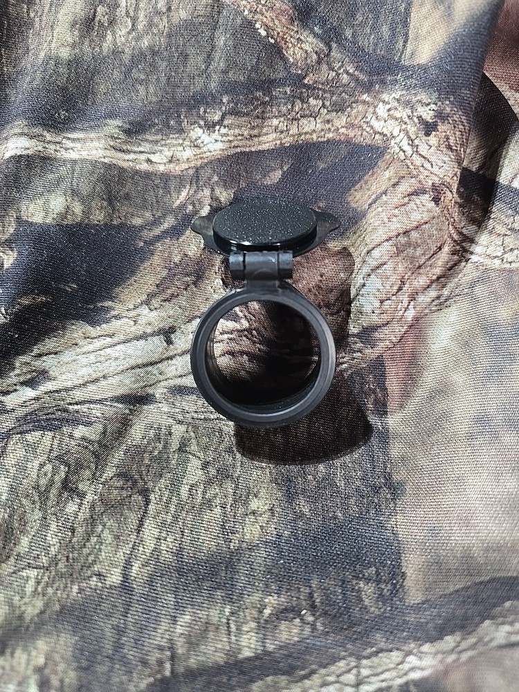 BUSHWACKER OPTICS COVER - SIZE 4 - SPRING OPEN OPERATION - NEW IN PACKAGE