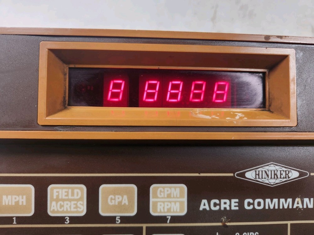 Hiniker Acre Commander.Sprayer Farm Controller