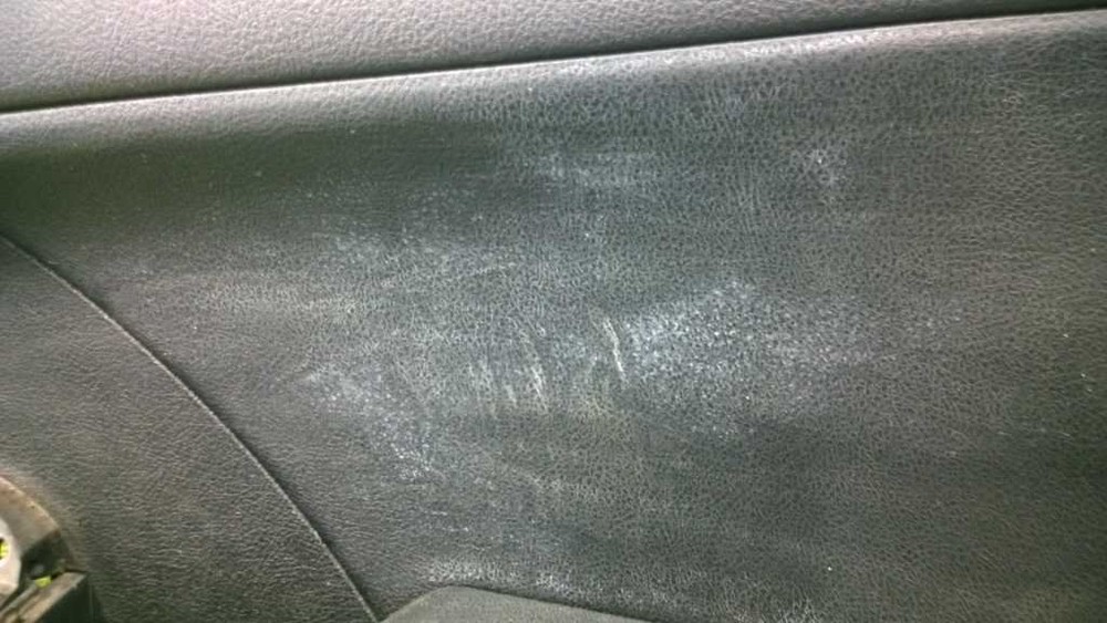 12-14 CAMRY SE PASSENGER RIGHT FRONT INTERIOR DOOR PANEL 2574-123