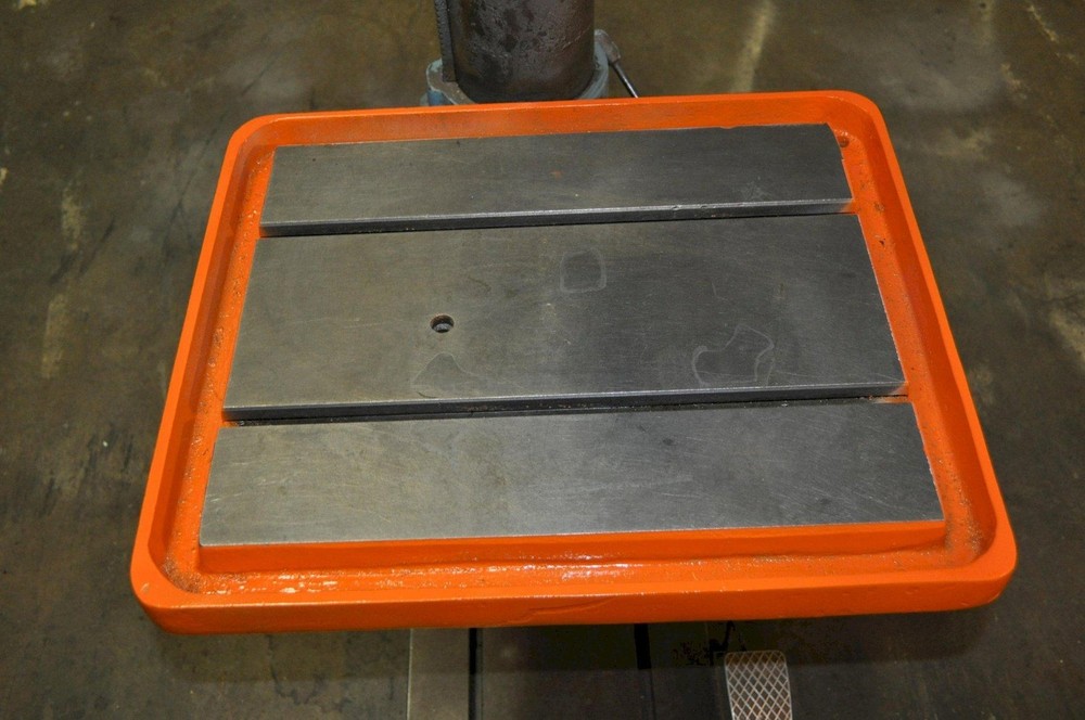 24" LINCOLN SINGLE SPINDLE DRILL