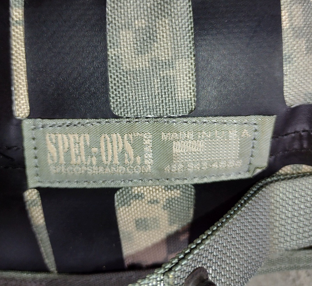 (1) SPEC OPS UTILITY POUCH MOLLE UCP DIGITAL