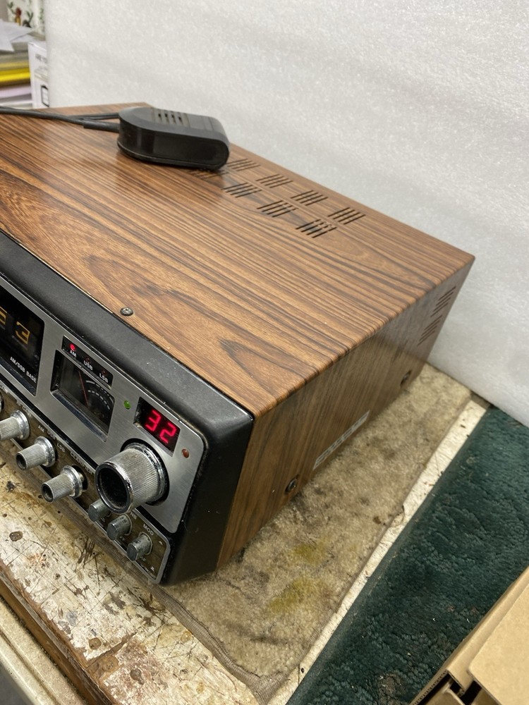 Teaberry Stalker Xv. Ssb Cb Radio