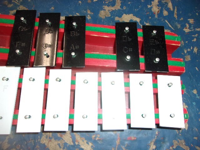 One Double 17 Note Used Xylophone