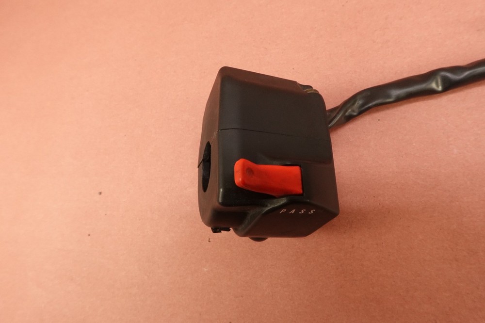 2004 99-04 Triumph Sprint RS Left Handlebar Switch Turn Signal