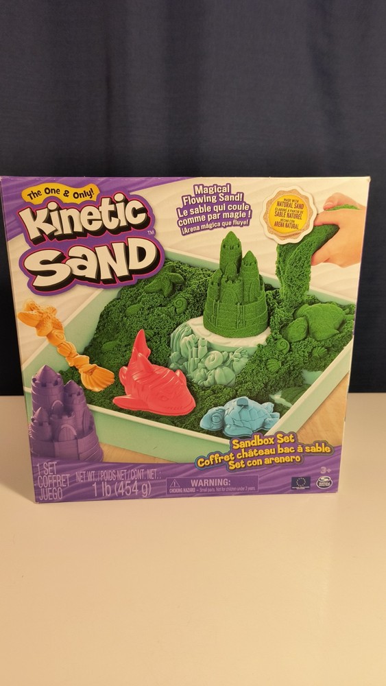 Kinetic Sand Magical Flowing Sandbox Set! Age 3 +