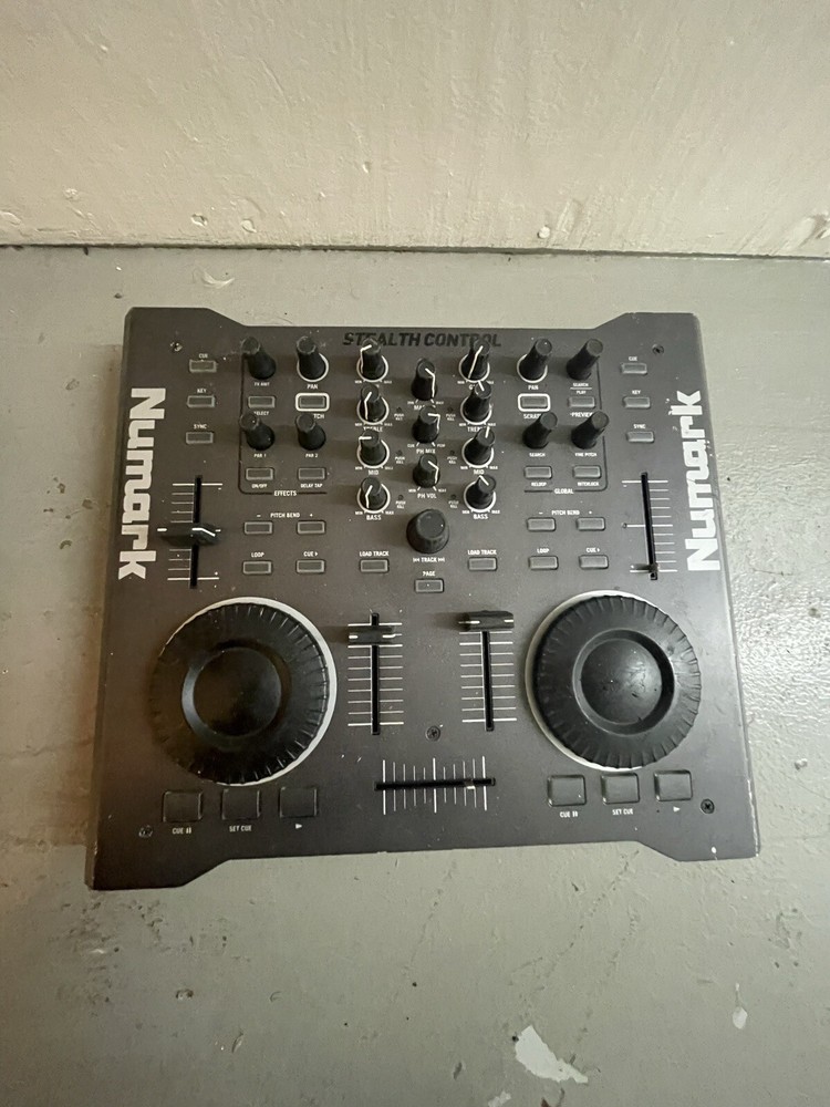 Numark Stealth Control Performance Deck DJ Controller