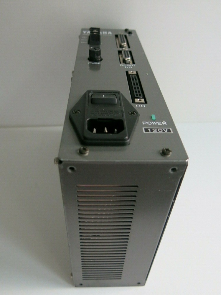 YAMAHA SRC2MAX400VA SERVO DRIVE SRC-2