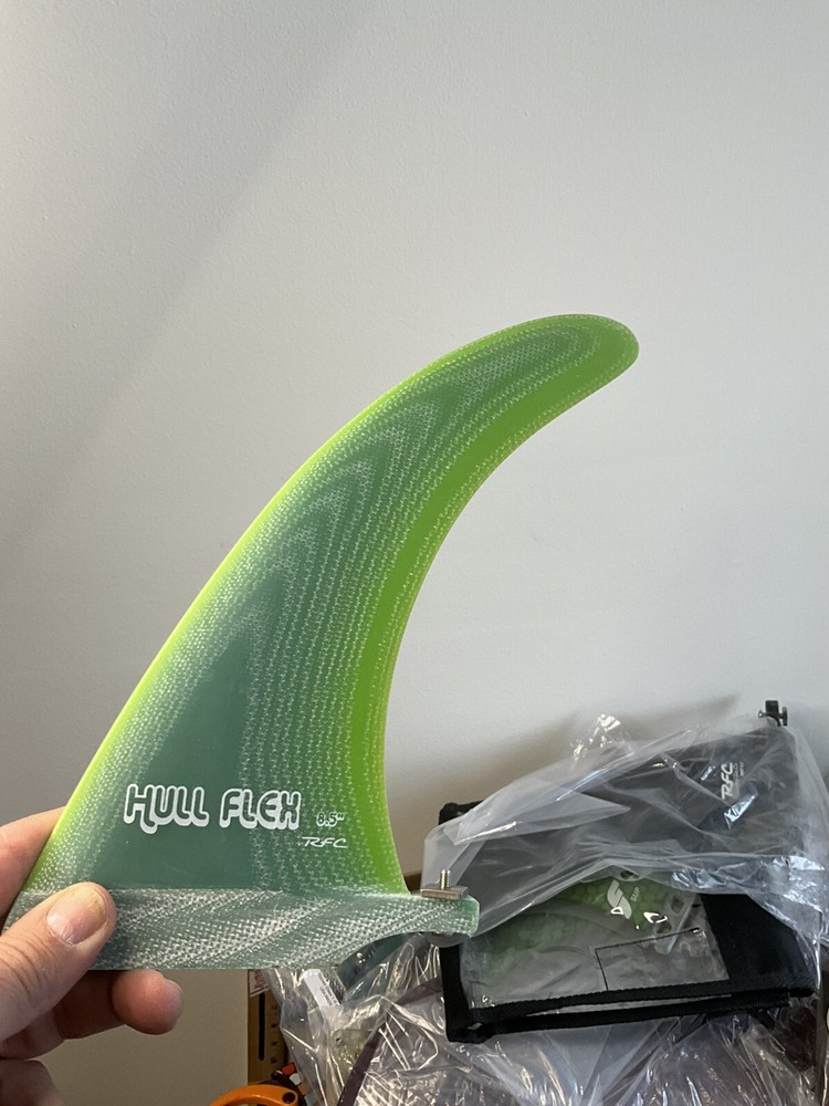 Rainbow surfboard fin 8.5” hull flex surf surfing New