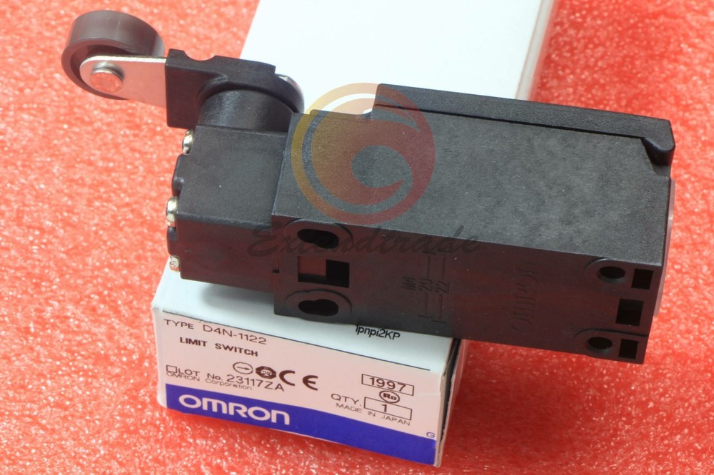 New Omron Limit Switch D4N-1122 D4N1122