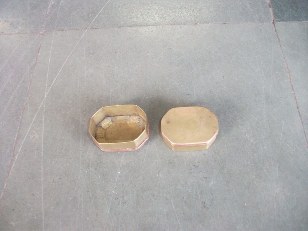 Vintage Octagonal Shape Brass & Copper Handcrafted Powder/Pill Box