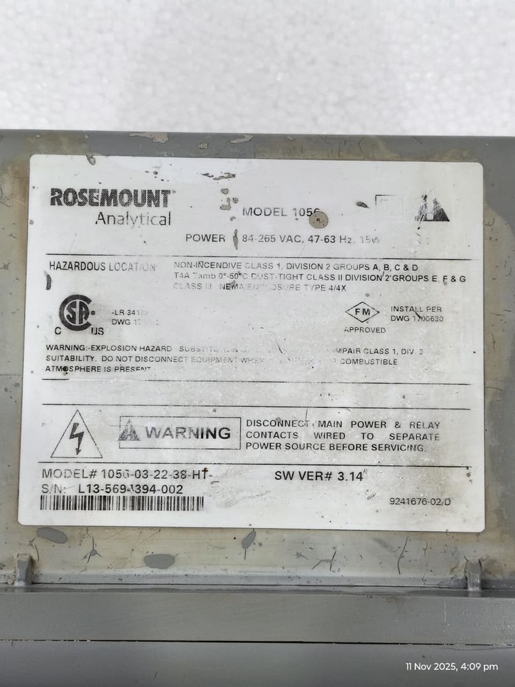 Emerson Rosemount 1056-03-22-38-HT PH ANALYZER HART