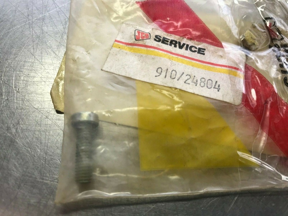 91024804 Genuine OEM JCB SCREW 910/24804