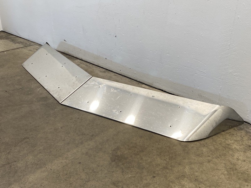 2013 Peterbilt 386 Visor (654-10794)