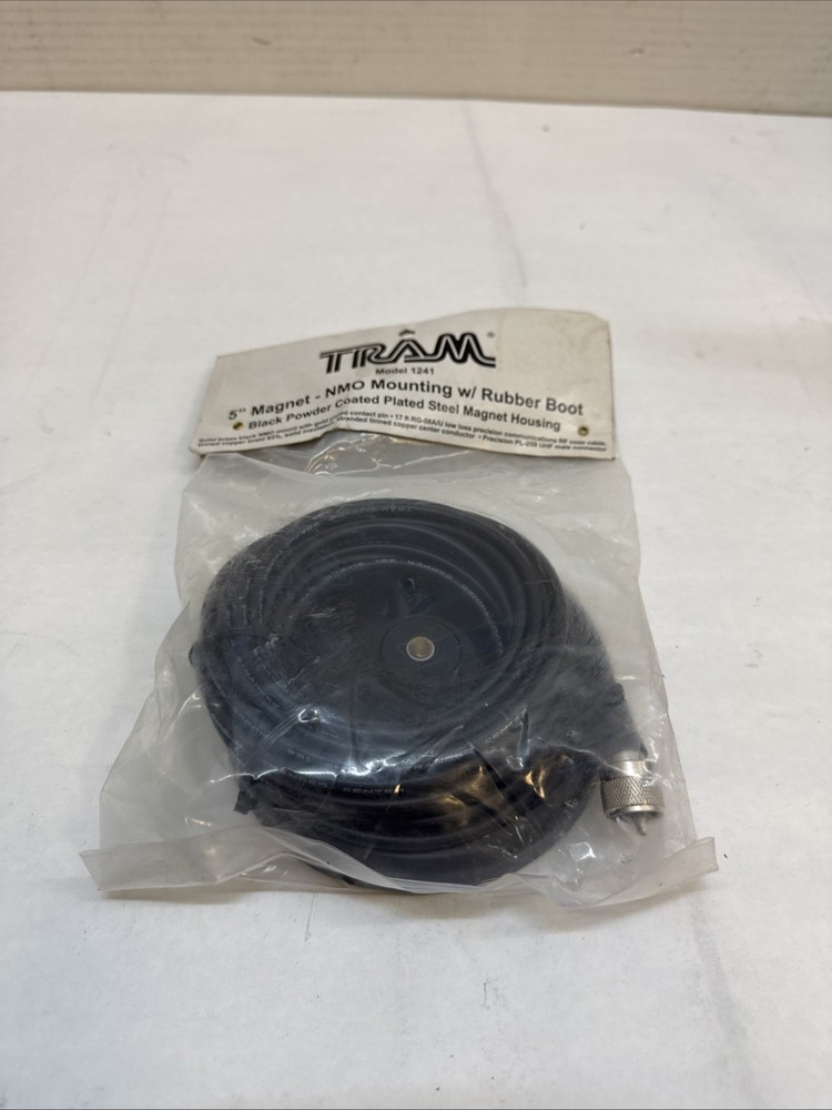 Tram 1241 5 NMO Magnet Mount , Black