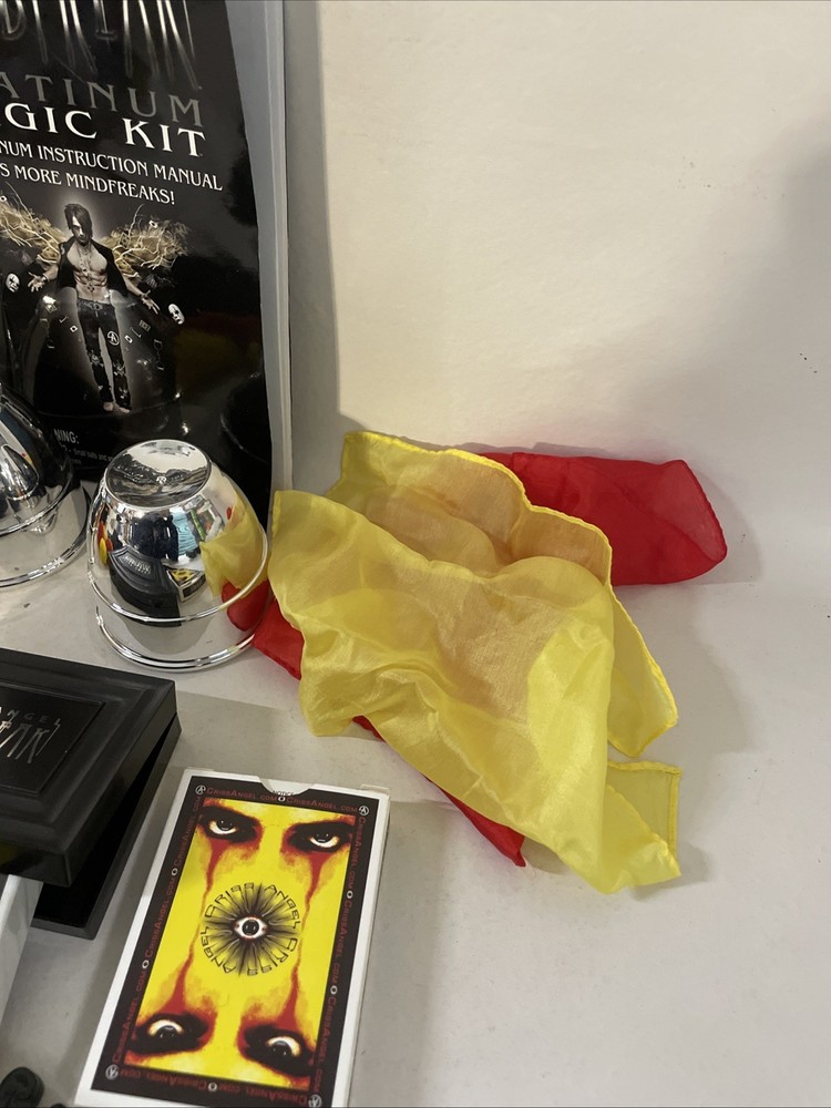 Criss Angel Mindfreak - Platinum Magic Kit - Some Wear & Missing DVD