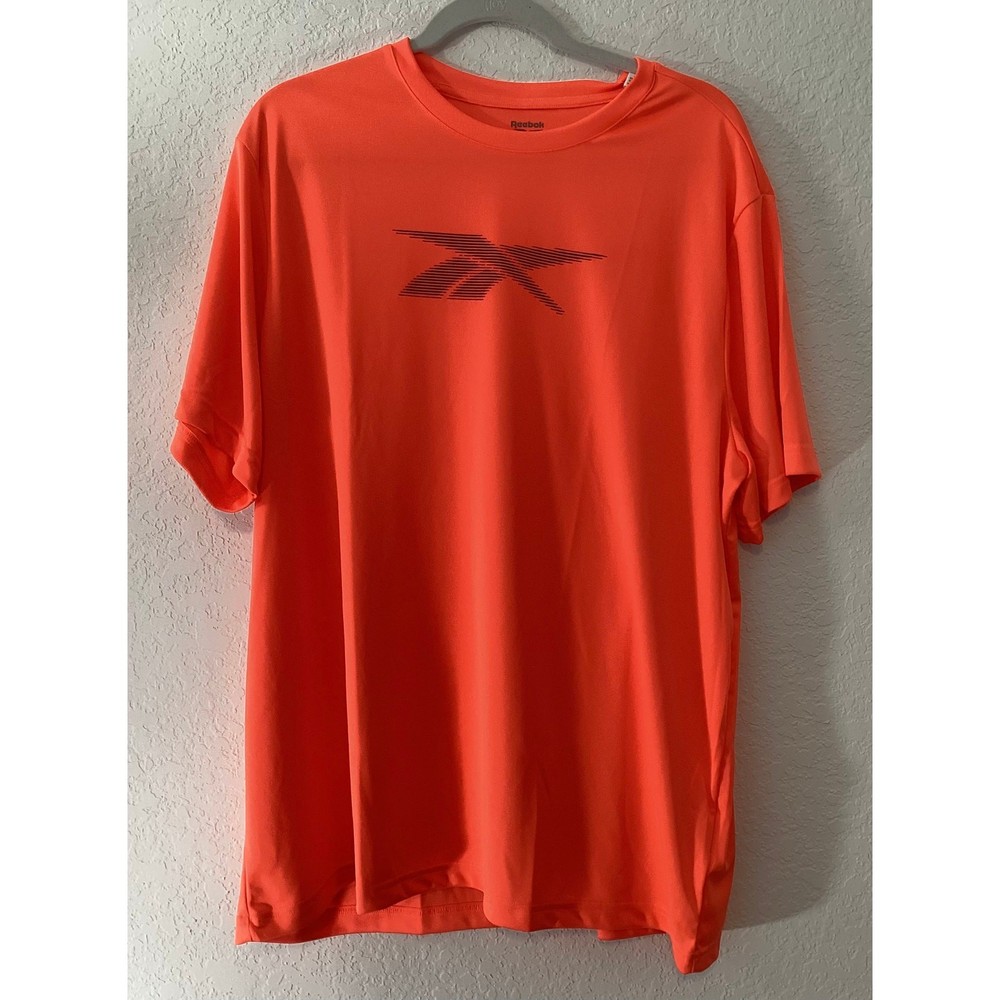 Reebok Men’s Front Vector Performance Tee Size XL
