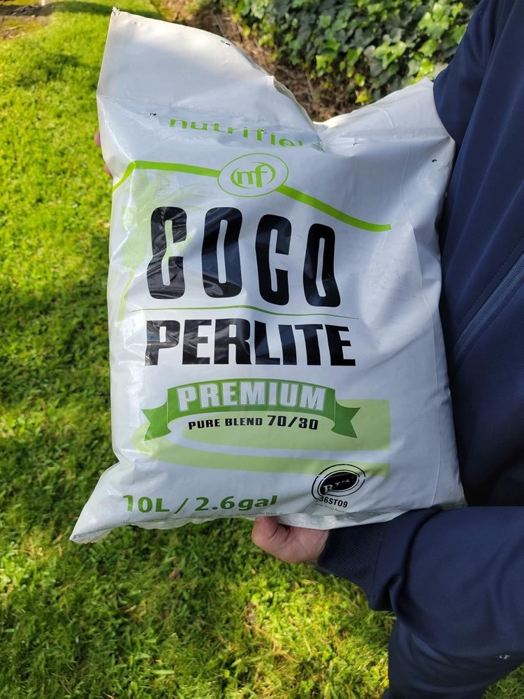 Coco Coir & Perlite Mix - 10 Liter Hydroponic Potting Soil Blend - RHP Certified