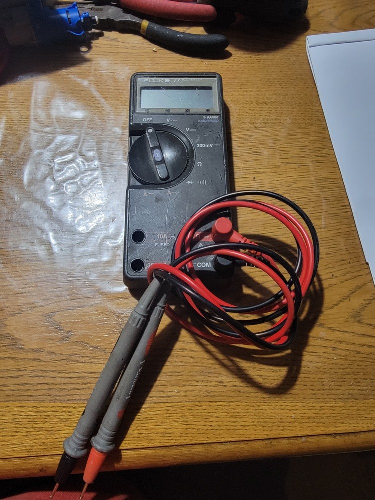 FLUKE 77 Multimeter Non Functional Parts Only