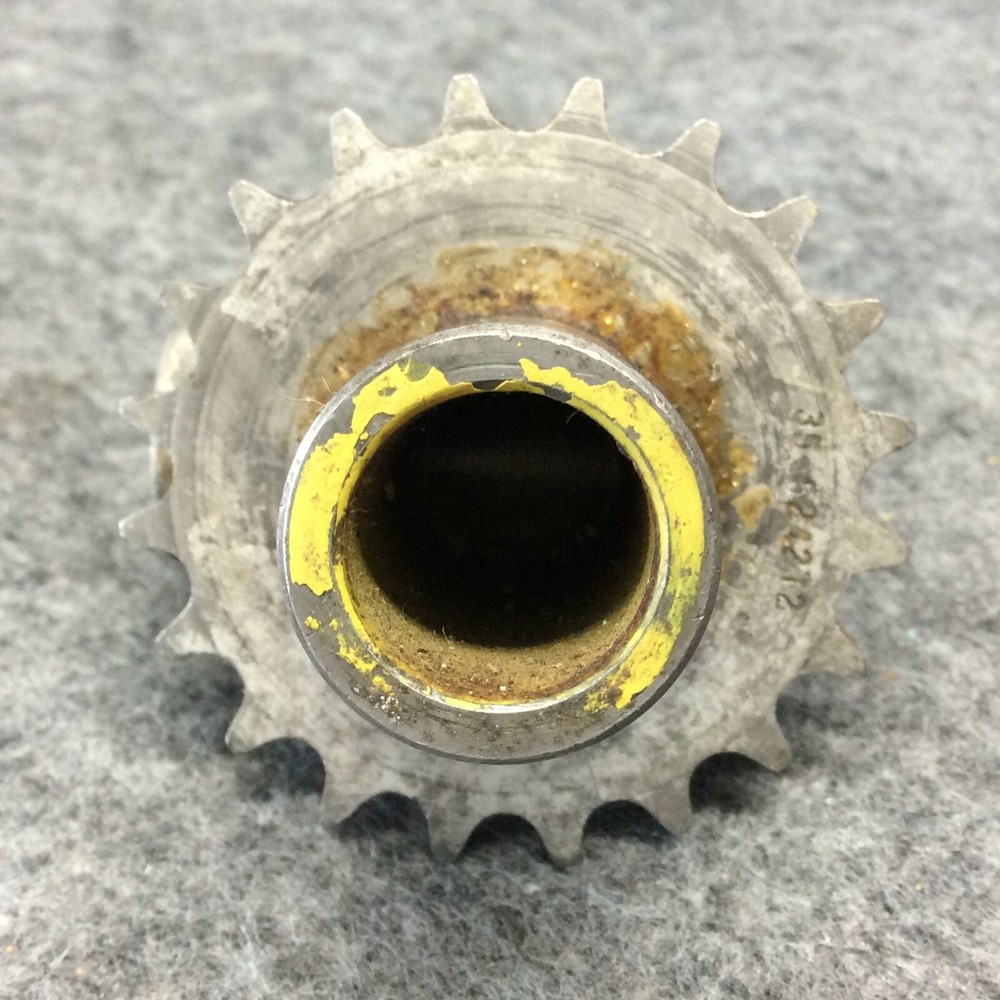 Beechcraft Control Column Roller Chain Sprocket Assy P/N 35-524274