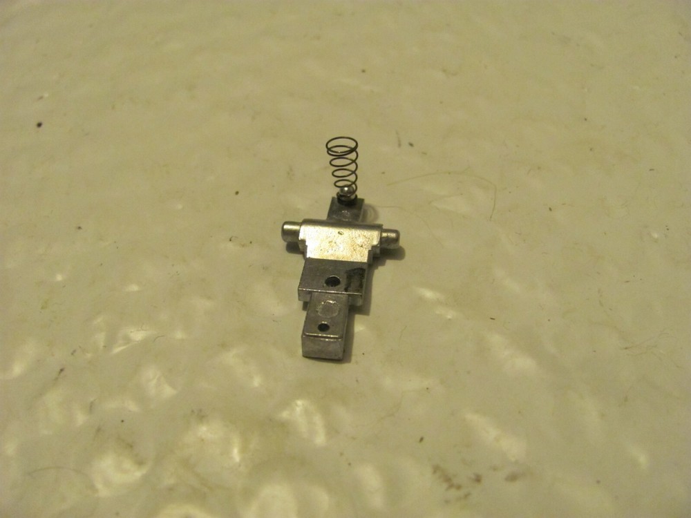 Crosman C11 - Fixing Plate w/Spring Used