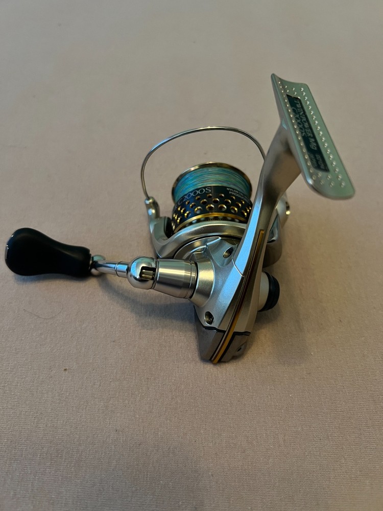 Shimano Twin power 06 MG C2000S