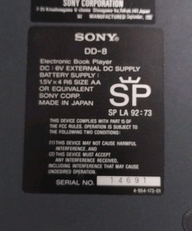 Sony DD-8 Electronic Book Player Multi-Media Data Discman w/ Case & Spanish Disk