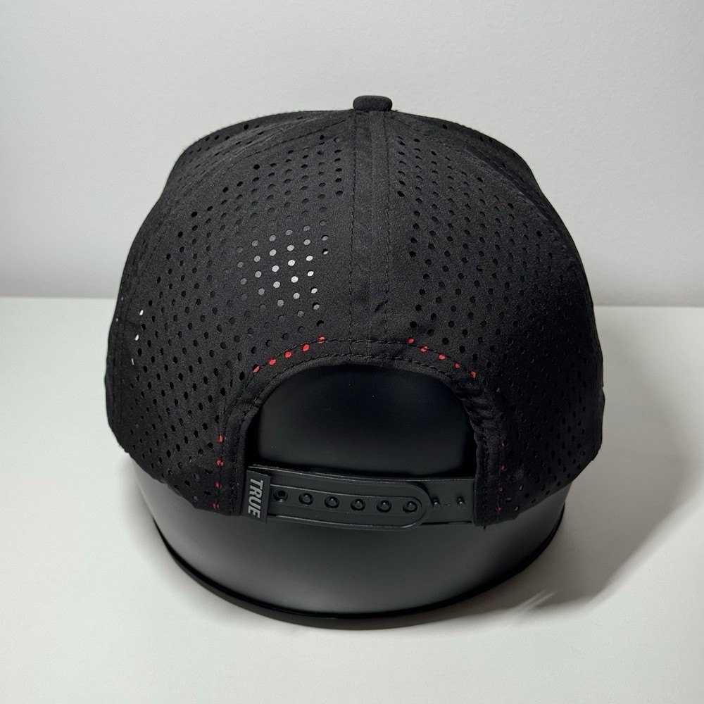 True Linkswear Golf Hat TRUE LUX TECH 5-Panel Snapback Tour Performance Cap