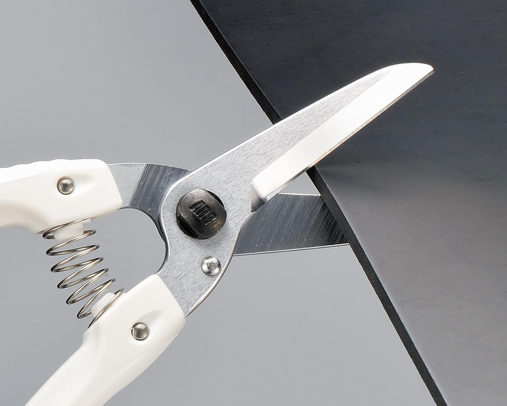 Long Bladed Multi-Purpose She, 140Mm