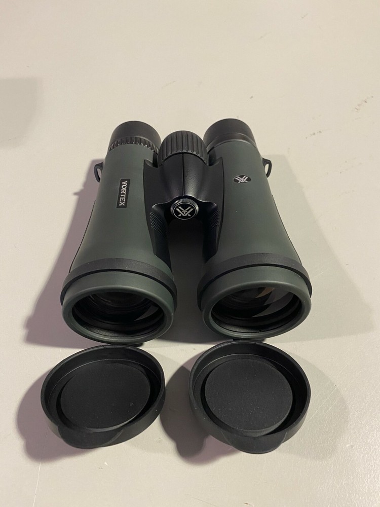 Vortex Diamondback HD 10X50 Binoculars DB-216 Display