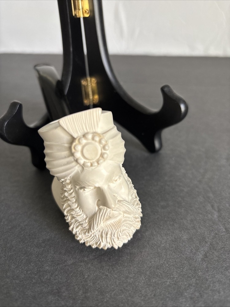 Meerschaum Sultan Head Pipe White and Black