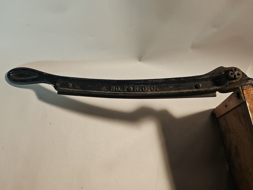 Vintage Ingento No 2 Paper Cutter