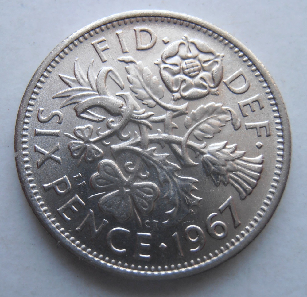 1967 SIXPENCE NEAR UNCIRCULATED