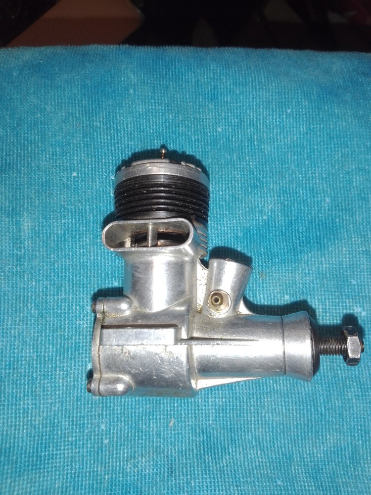 K&B STALLION 35 C/L MODEL AIRPLANE ENGINE