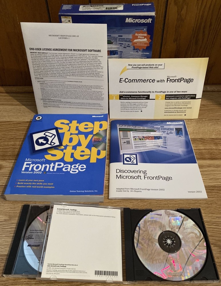 Microsoft FrontPage Version 2002, Windows 98, Complete, Used, Very Good