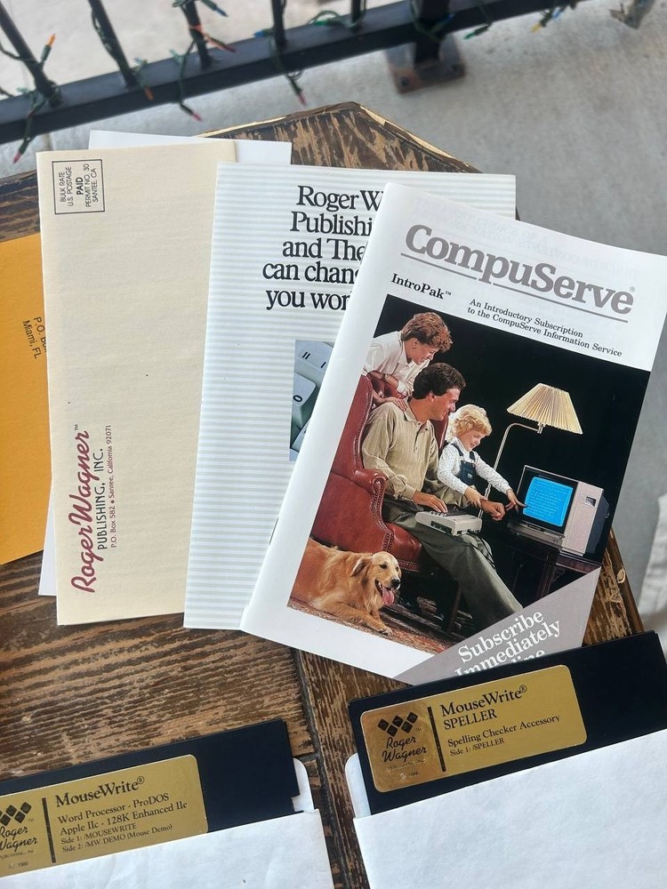 MouseWrite Word Processor Apple II/IIC Box Manuals Disks Roger Wagner
