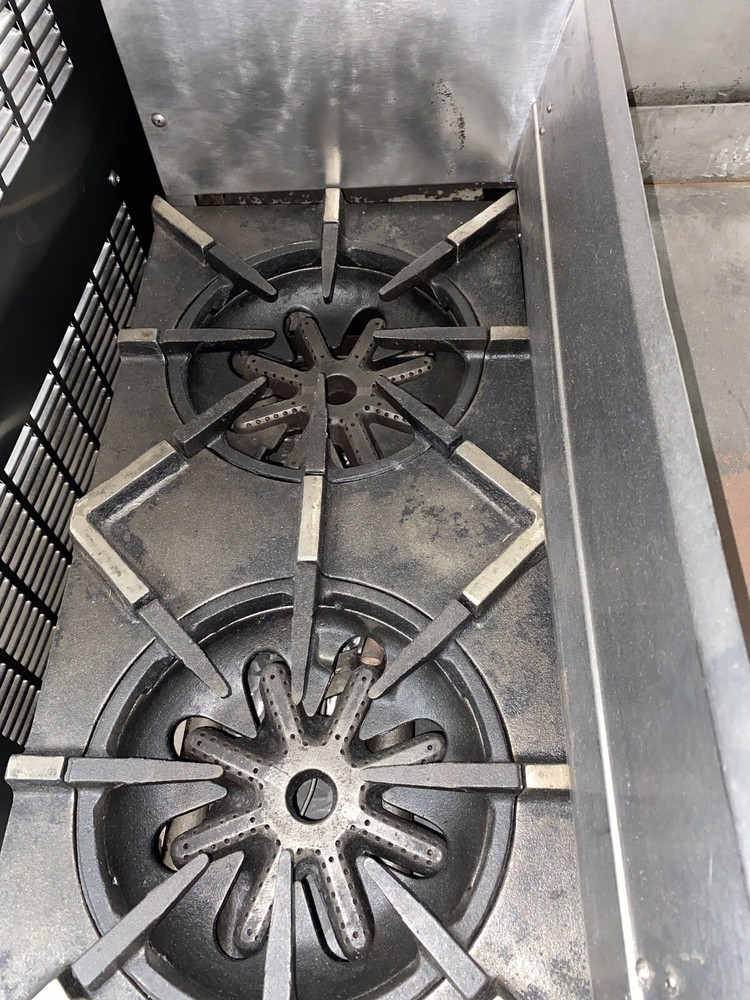 Garland 2 Burner Range W/36” Gas Griddle, Immaculate!