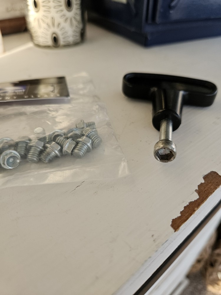 Neos Stabilicers Replacement Snow Boot Cleats Studs Screws Plus Tool