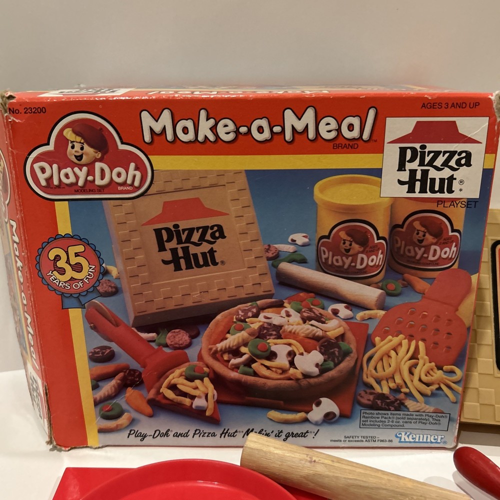 Play-Doh 1990 Pizza Hut Vintage (includes 5 additional pieces not original)